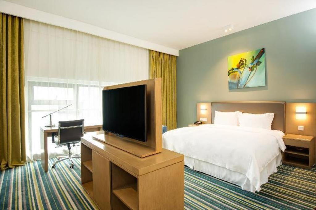 Holiday Inn Express Dujiangyan Ancient City Exterior foto